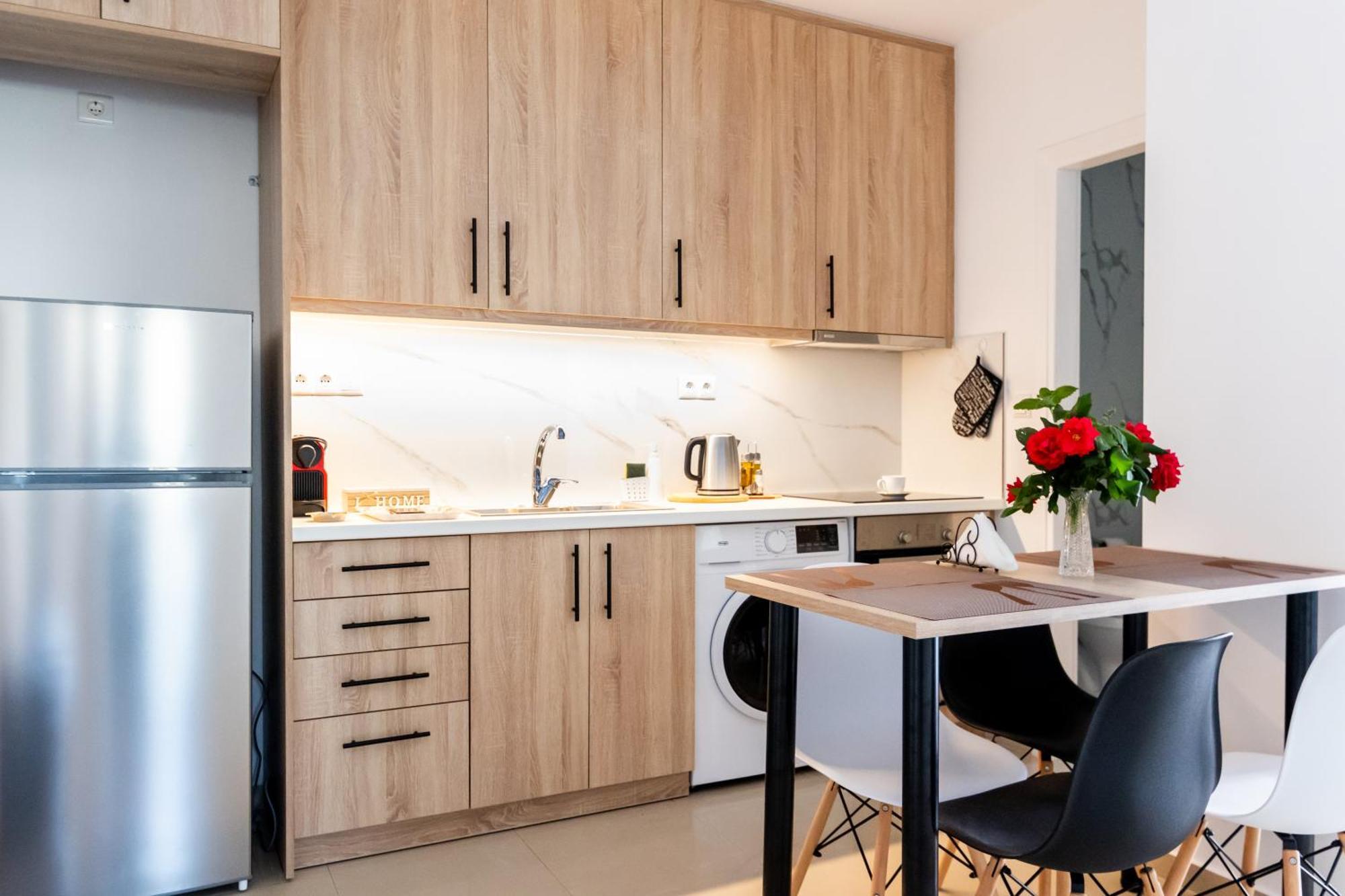 Pagani Urban - Premium Private Apartment Каламата Экстерьер фото