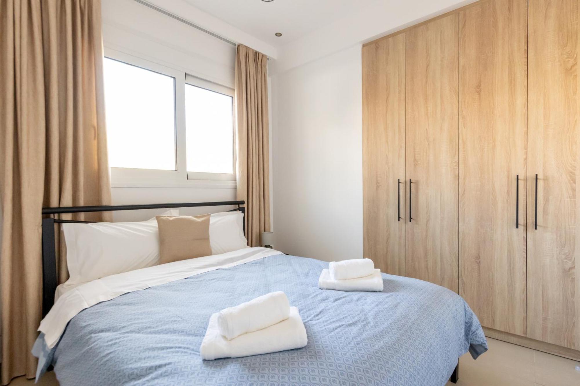 Pagani Urban - Premium Private Apartment Каламата Экстерьер фото