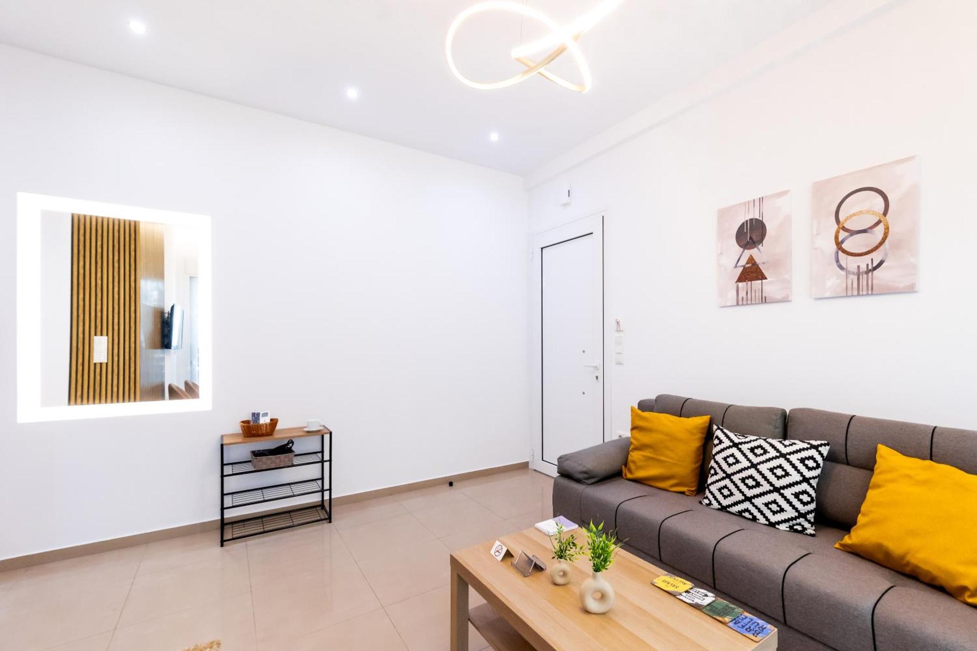 Pagani Urban - Premium Private Apartment Каламата Экстерьер фото