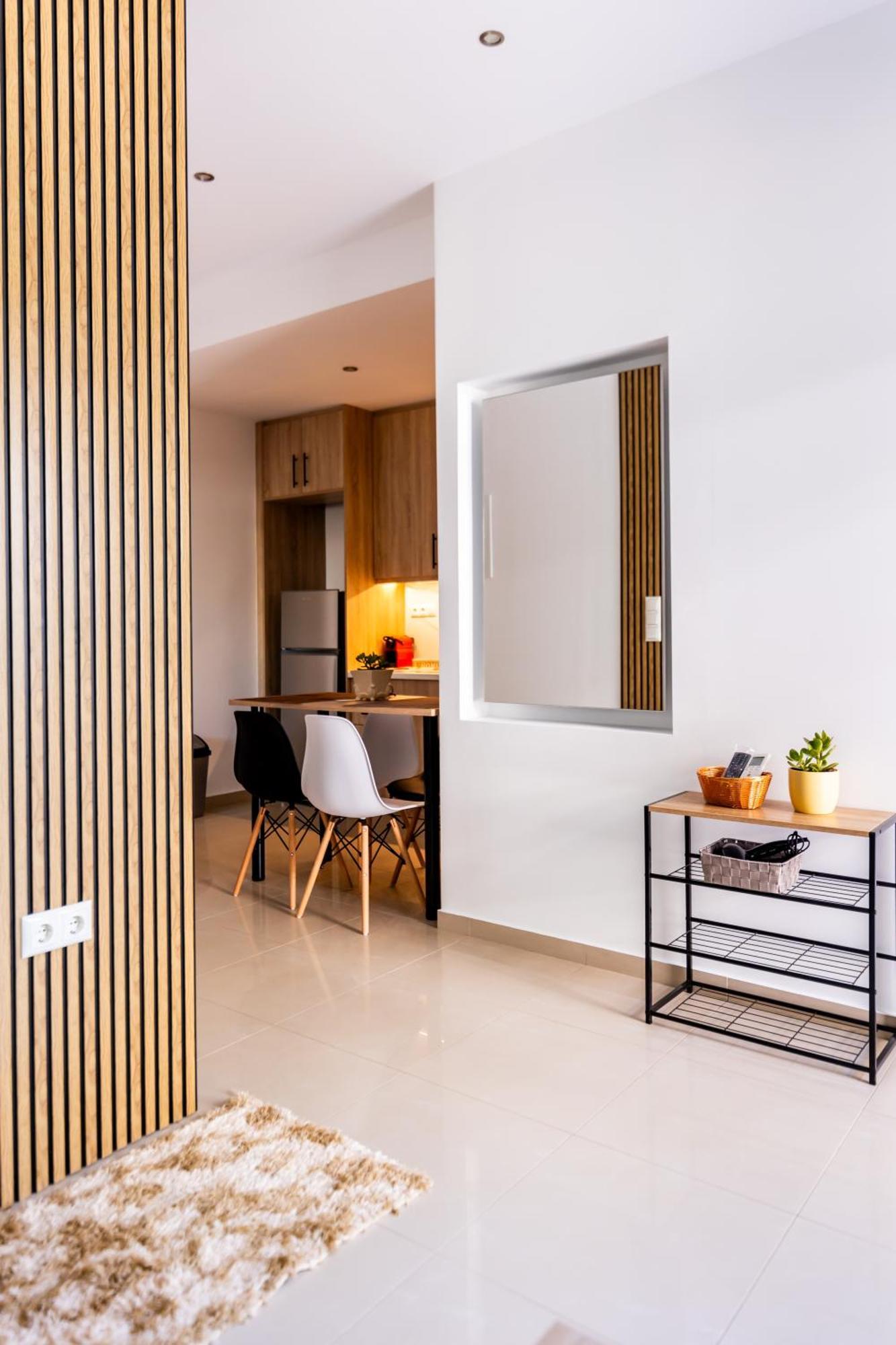 Pagani Urban - Premium Private Apartment Каламата Экстерьер фото